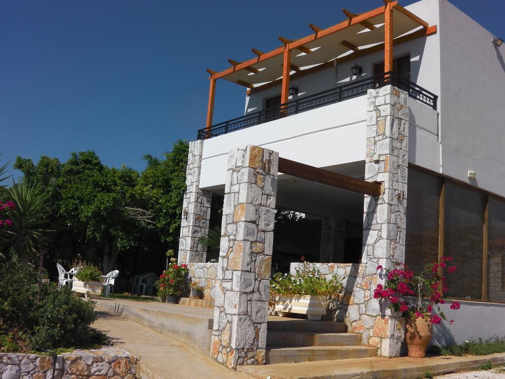 Serenity Hideaway Palaiochora Habitación foto